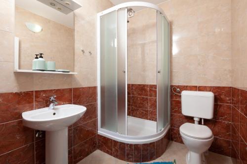 Gambar di galeri bagi Apartmani Dijana di Podgora