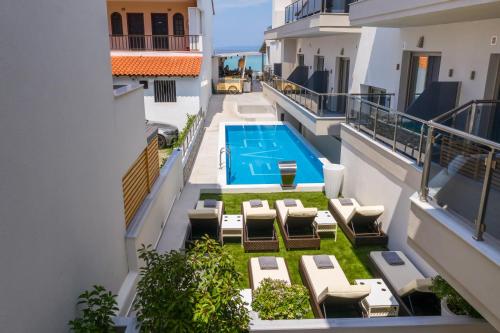 Bazén v ubytování Sea Level Hotel - Adults Only 16 plus nebo v jeho okolí