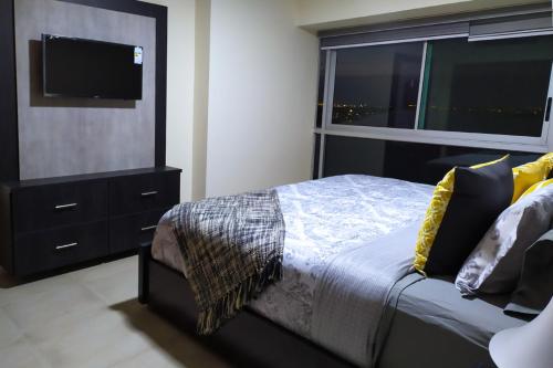 Gallery image of Puerto Santa Ana, Suite con vista al Rio in Guayaquil