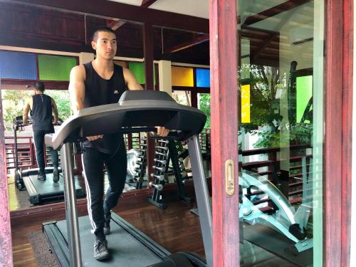 Fitness centrum a/nebo fitness zařízení v ubytování The Rim Chiang Mai