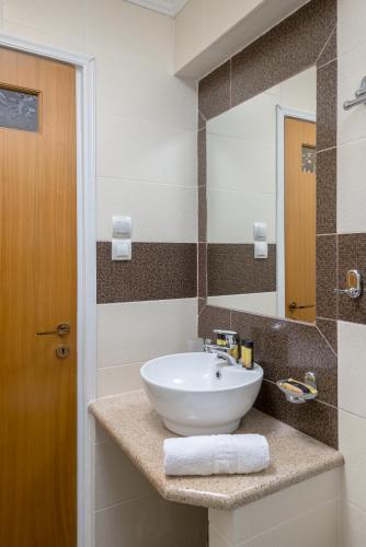 Gallery image of Oasis Apartments in Tolo