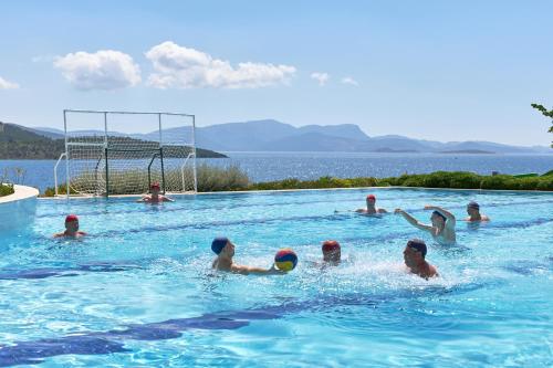 Bazén v ubytování La Blanche Island Bodrum nebo v jeho okolí
