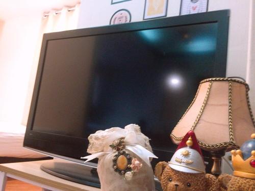 En tv och/eller ett underhållningssystem på Ximen 日記