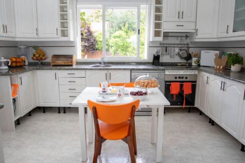 Imagen de la galería de The Yellow House, en Mataelpino