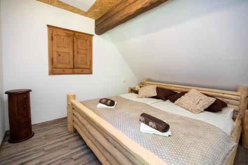 Postel nebo postele na pokoji v ubytování Apartma waterfall Slap