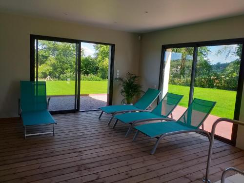Κήπος έξω από το Maison avec Piscine intérieure privée sans vis à vis chauffée toute l année