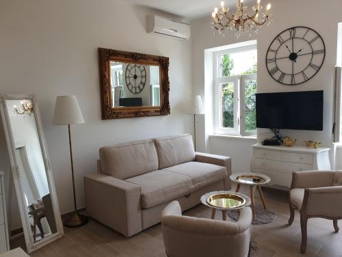 Apartment Alex - Sea View by Irundo