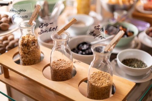 Jídlo v penzionu – hostince nebo okolí