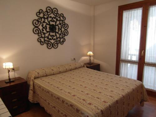 Postel nebo postele na pokoji v ubytování B14 - Edif Ribagorza 2º - Villmor