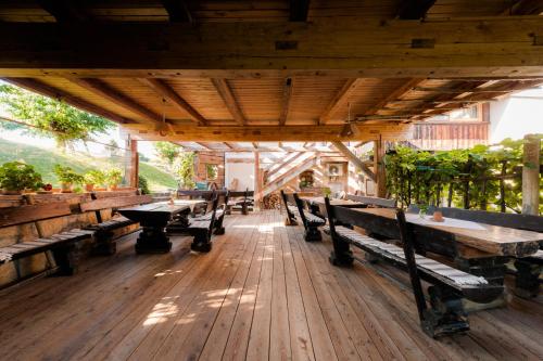 Tourist Farm Firbasにあるレストランまたは飲食店