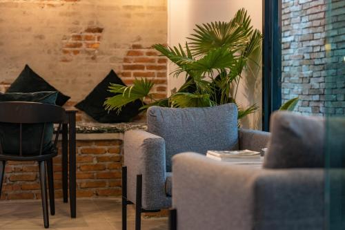 Posezení v ubytování P.U. Inn Resort
