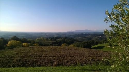 a view from the top of a hill at Agriturismo Le Case di San Vivaldo in Montaione