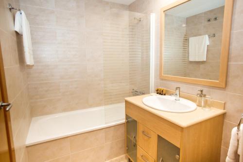 Kúpeľňa v ubytovaní AL27 Duplex de diseño a 250 metros de la playa