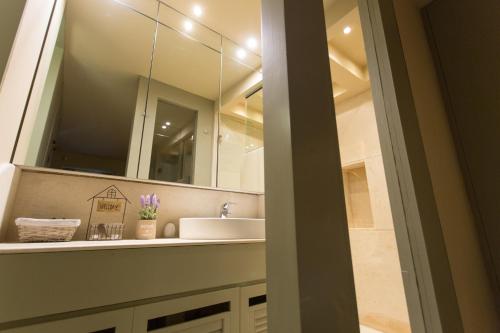 Plaka360 Apartments