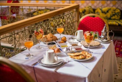 Φαγητό σε αυτή η μαροκινή κατοικία ή κάπου εκεί κοντά