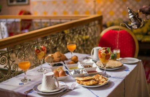 Φαγητό σε αυτή η μαροκινή κατοικία ή κάπου εκεί κοντά