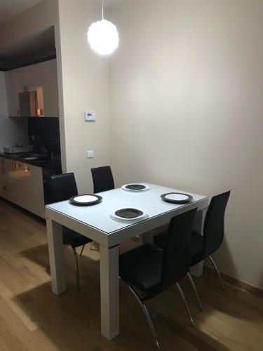Photo de la galerie de l'établissement Apartman Dragisic Kalman J15,D8, à Zlatibor