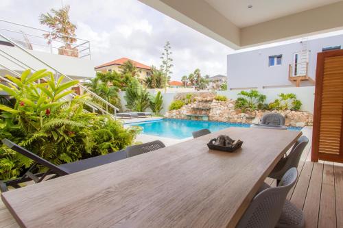 Piscina di Villa Sol Paraiso o nelle vicinanze