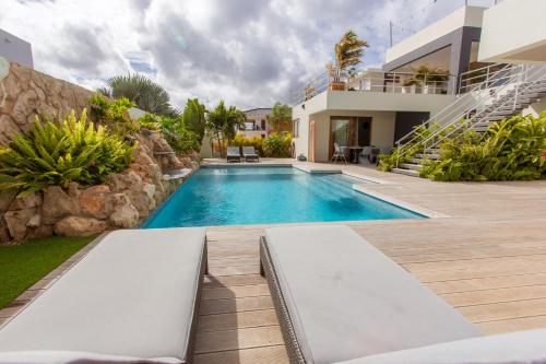 Piscina di Villa Sol Paraiso o nelle vicinanze