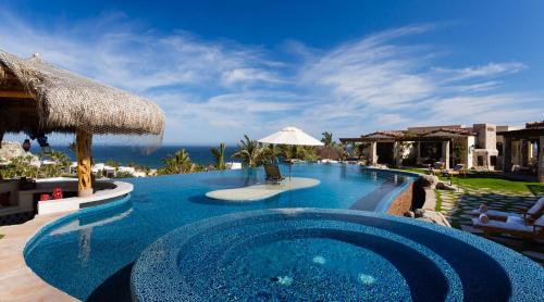 Beautiful 5 Star Holiday Villa in a Prime Location in Cabo San Lucas, Book Early to Secure Your Date