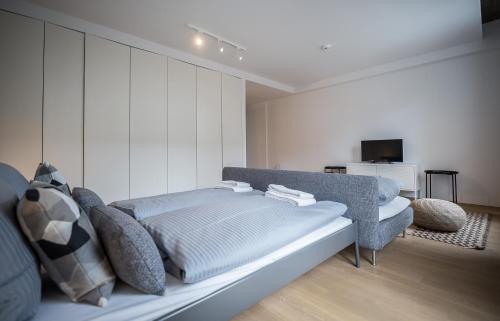 Letto o letti in una camera di Nena Apartments Metropolpark Berlin - Mitte -Adult Only