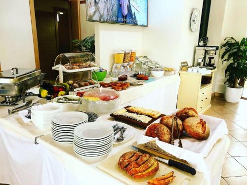 Jídlo v hotelu nebo okolí