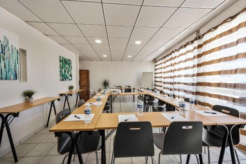 Restavracija oz. druge možnosti za prehrano v nastanitvi Appart'City Classic Marseille Aéroport - Vitrolles