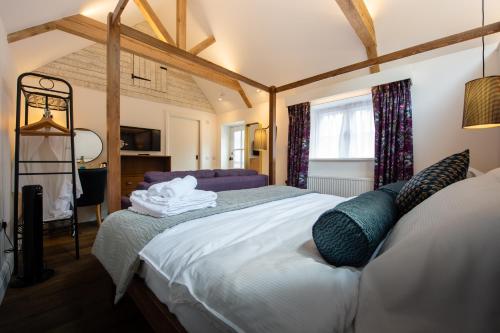 Легло или легла в стая в The Withies Inn