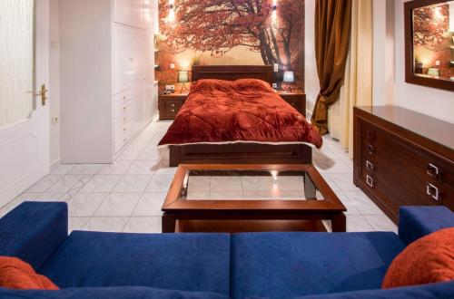 Posteľ alebo postele v izbe v ubytovaní Villa Irene Syros