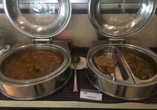 Φαγητό σε αυτό το ξενοδοχείο ή κάπου εκεί κοντά