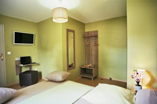 Μια τηλεόραση ή/και κέντρο ψυχαγωγίας στο Hôtel l'Anvia
