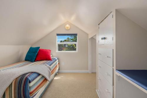 Birch Tree Cottage - 3 Bed 2 Bath Vacation home in Seattle_2