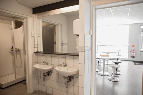 Gallery image of Puffin Nest Capsule Hostel in Vestmannaeyjar
