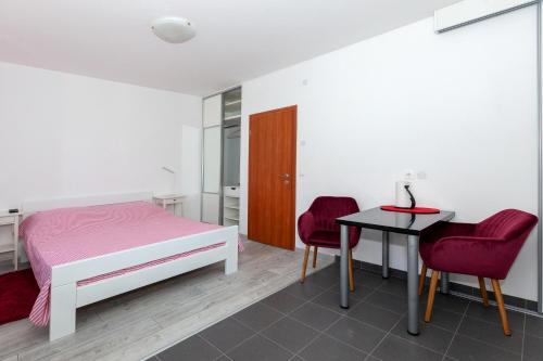 Studio Apartment Toma