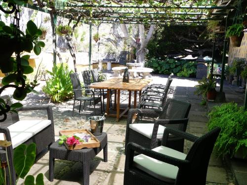 Majoituspaikan Finca San Antonio ravintola tai vastaava paikka