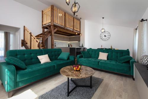 Royal View Apartment