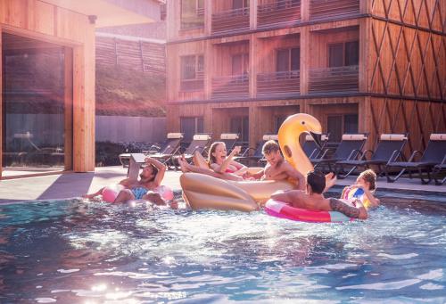 Afbeelding uit fotogalerij van Tirol Lodge in Ellmau