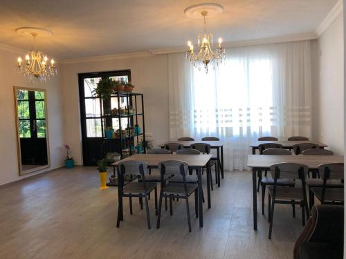 Posezení v ubytování Hotel CHARLI