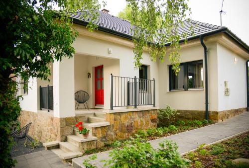 Alsópetényi Vendégházak