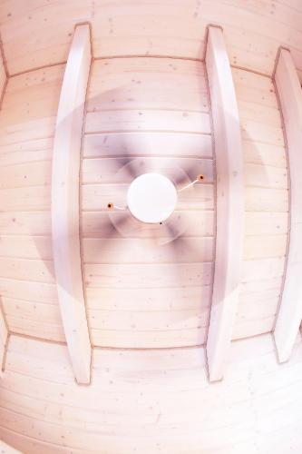 an overhead view of a wooden ceiling at Osada Natura in Śliwin