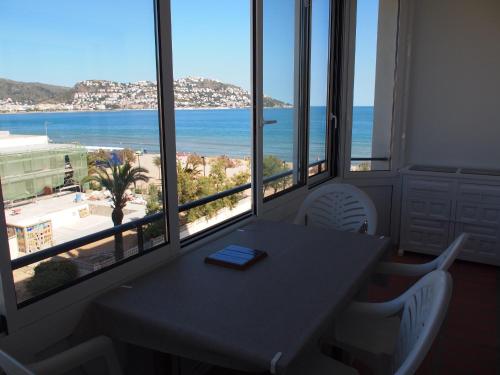 Appartement Miramar 26A (Spanje Roses) - Booking.com