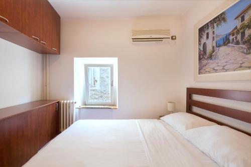 Katil atau katil-katil dalam bilik di Apartment Kovacevic Old Town