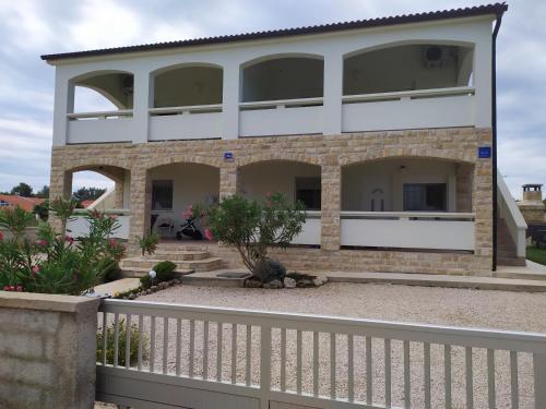 Gallery image of Apartmani Vjeko in Vir