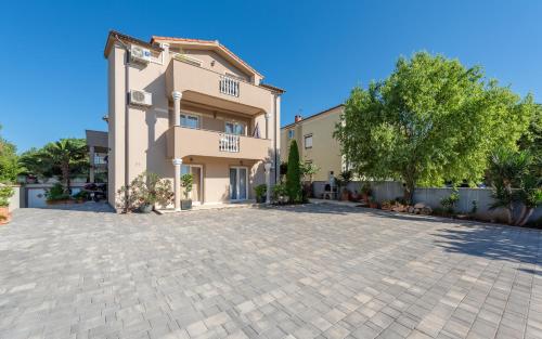 Apartments Ankica