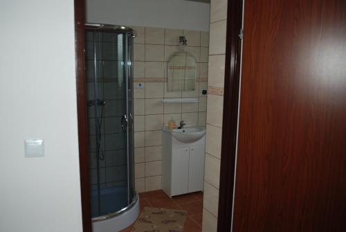 Phòng tắm tại Łabądkowo