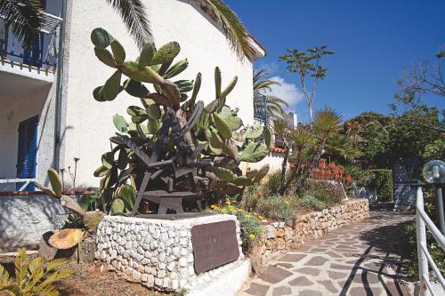 Giardino di Residential Hotel Villaggio Innamorata