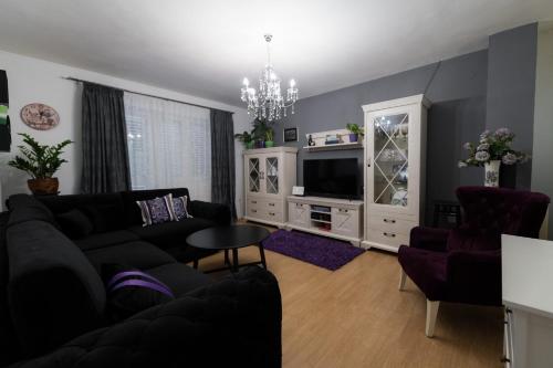 Apartments Mira