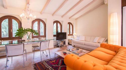 Oriental Apartment Gardens Views 2 pax