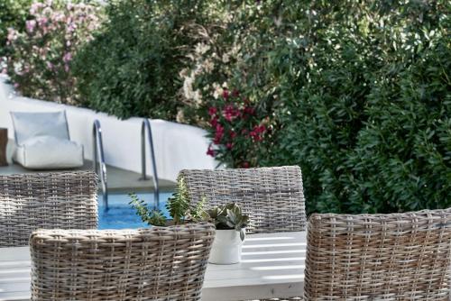Posezení v ubytování Naxian Utopia | Luxury Villas & Suites
