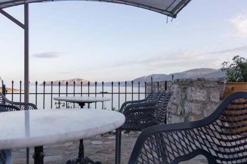 Gallery image of Annema Hotel and Restaurant in Monemvasia